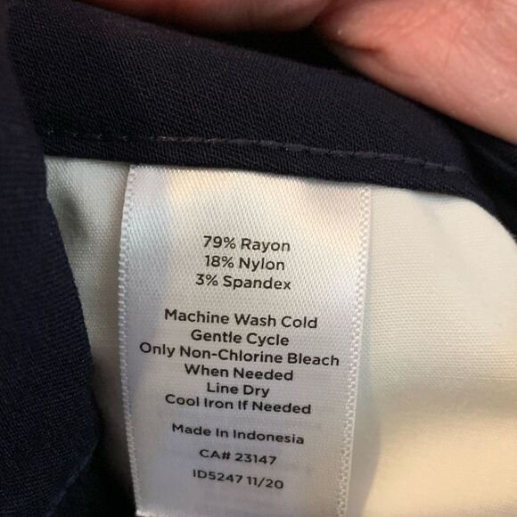 Talbots 6P blue Bermuda shorts - Picture 4 of 4